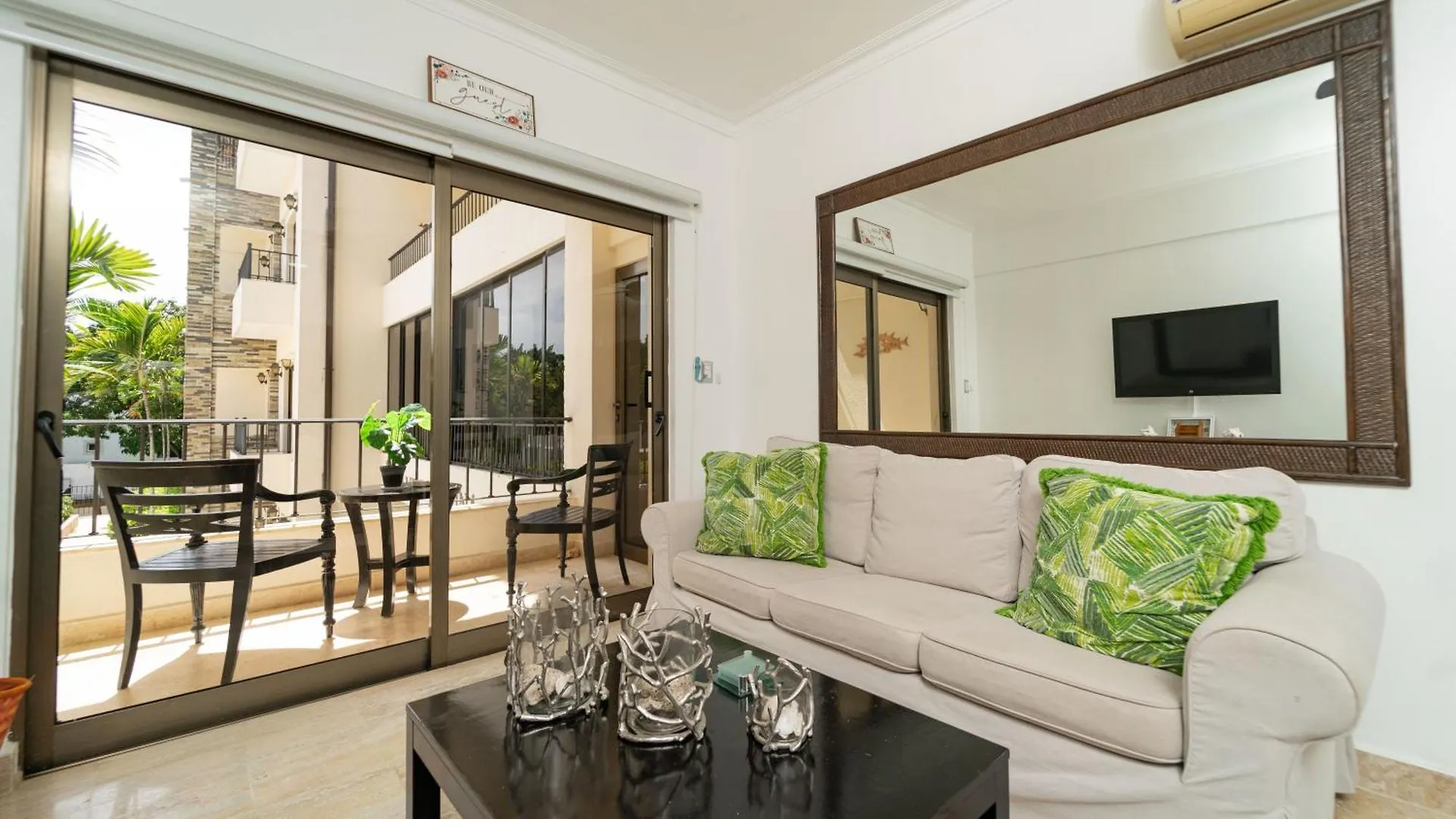 Suites At Grand Laguna Beach By Calisto Stays Sosúa 0*,